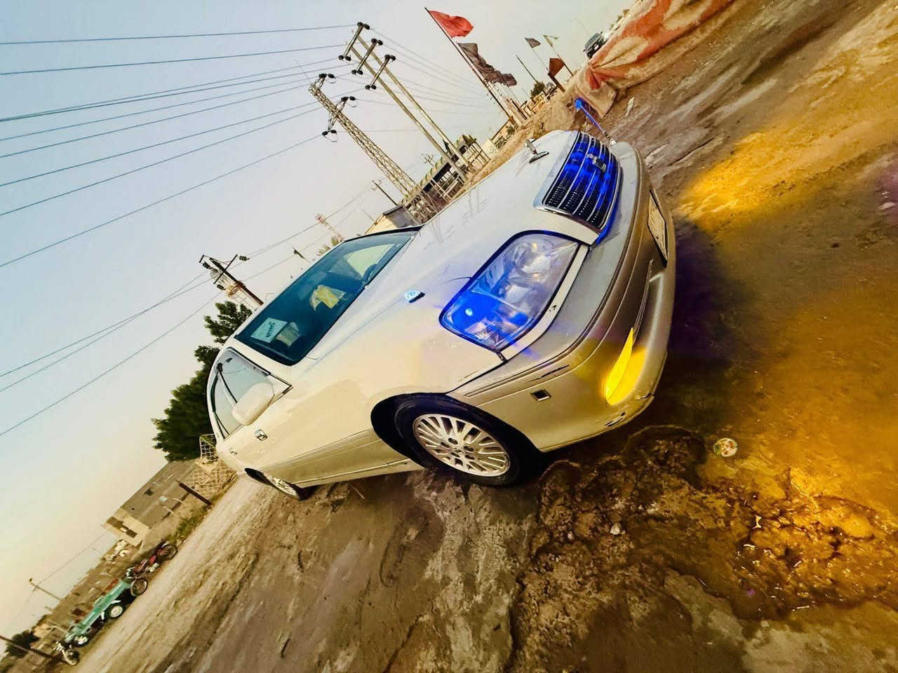 السلام عليكم ملكه  للبيع موديل ٢٠٠٣    قرار ٤٨ مفحصوصه وبيها كتاب فحص ميكنه فيفي تي كصت قماره فقط رقم ألماني كركوك وكاله ثاني يوم سنويه عضم ملصق جامه سياره  جاهزه مال جناي دبل شاشه كامره لاستفسار لاتصال علئ رقم ***********
