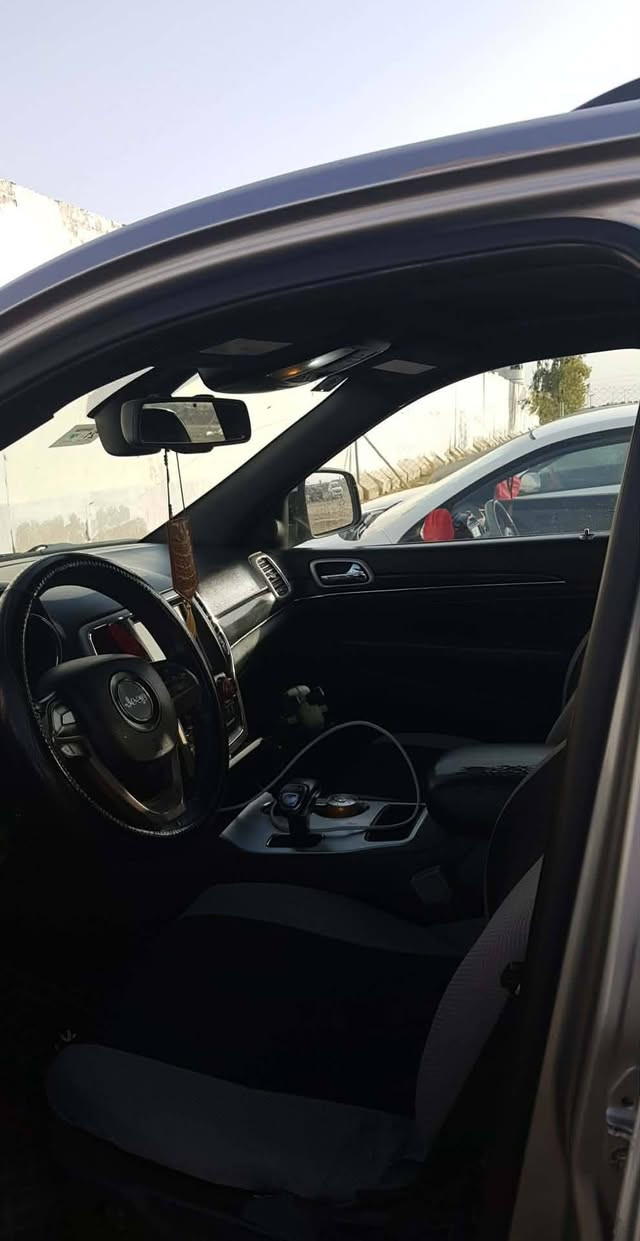 السلام عليكم
جيب موديل ١٤لمتدد
رقم بغداد صبغ احزام اثر جراد
مكينه كير تبريد كفاله 
دبل بانوراما جنطه كهرباء استيرن كهرباء
مواصفات لمتدد تحويل مباشر
حادثه جاملغ خلفي 
السعر ١٤٥بيه مجال بسيط حك الجيه 
مكان السيارة النهروان قرب سيطرة جوكر
للاتصال ***********واتس أب موجود 
سونار مرفق ويه الصور
