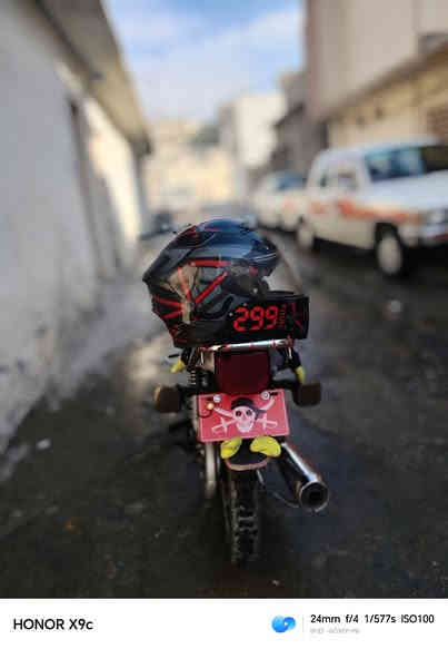 سلام عليكم شباب ماطور إيراني للبيع الماطور كلشي مابي شرط مكين الماطور ماناقصو اي شي فول نضافه كدام العين 2020السعر 500و بي مجال ***********
