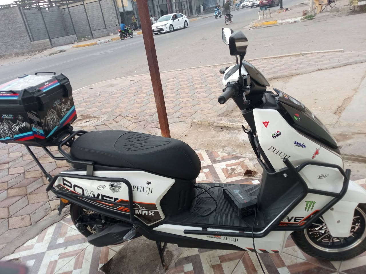 سلام عليكم شباب مكلف بل نشر دراجه شحن السعر 850 رمادي صوفيه ***********
