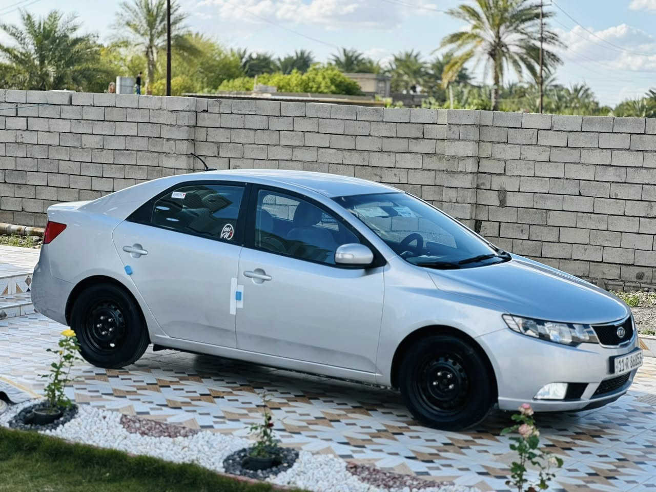 السلام عليكم للبيع سيراتو موديل 2010 محرك شرط كير واتماتيك شرط صدر امامي خلفي جديد تخم تاير جديد رقم بغداد مشروع وطني سنويه الغايه 2029 هزه جديد صبغ اقل الحزام بس ابيعك حزام بدون اي حادث شرط تبريد ثلج 🧊 السيارها جاهز السعر 80 وبيه مجال يرهم مروس حسب القناعه مكاني تكريت ***********
