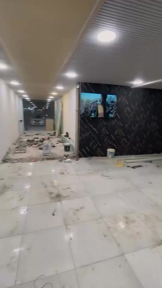 محل لإيجار
مساء الخير عليكم 
محل لإيجاد على خدمي بسماية قرب مدخل B   (المحل ايجار فقط بدون  اظافة  اي مصاريف أخرى )
موقع مميز بلقرب من كرزات عمو علي 
التفاصيل واتساب ***********
