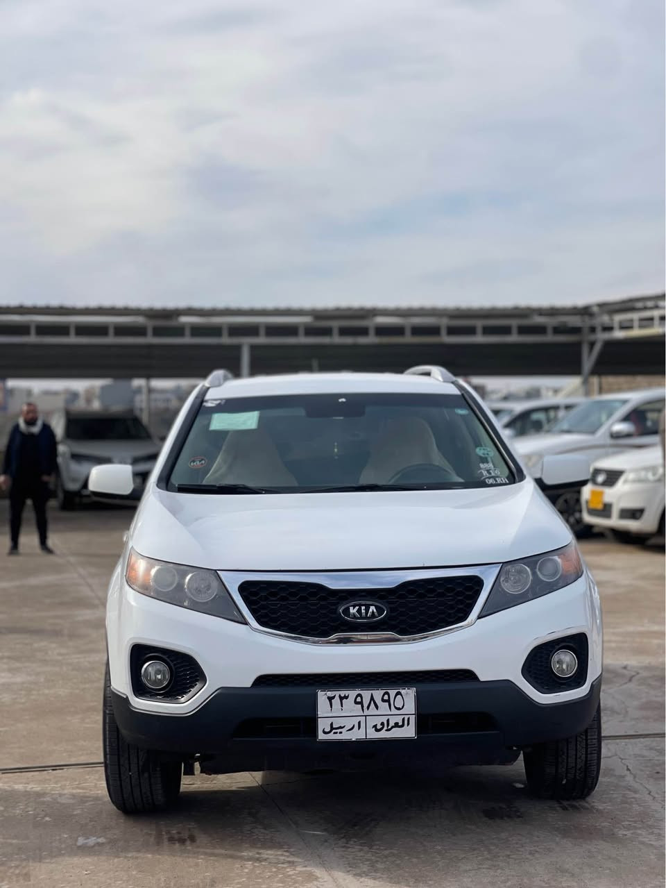 سورينتو موديل 2012 خليجي 
رقم اربيل 
بدون صبغ نهائيا كير و مرحرك بشرط محرك مفتوح 4 سلندر، سبع راكب كشن جلد سيارة مال بيت اربع تايره جديد سياره مابي اي روبع مسرف بشرط  رقم الهاتف*********** اكر, نينوى
