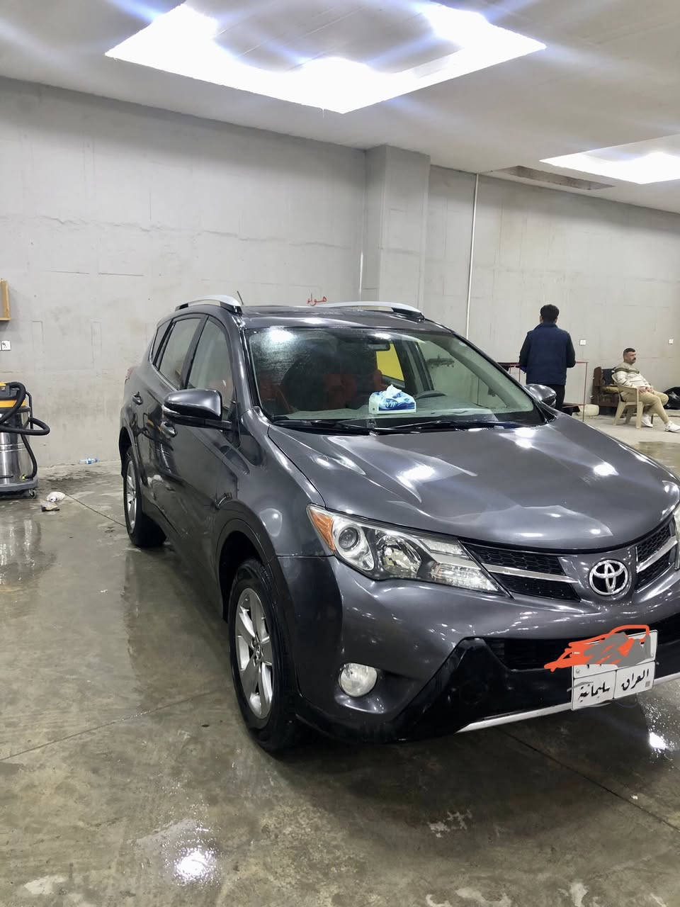 السلام عليكم
راف 4
موديل 2015 
XLE
سليمانيه سنويه لل 27

بدون حادث بدون ارباك بدون تبديل حته الدعاميات بيلاديه 
فول عدى البصمه 
تحديد مسار 
كشنات جلد 
تحديد سرعه 
انظمة قياده 
كشنات تبريد تدفئه 
سلايد 
بقية المواصفات شوفه بنفسك 
محرك بيلاد ممفتوح كير شرط الفحص 
السياره بجم كبس 
الجنطه تحت الرقم الخلفي بي صبغ قليل 
السياره ترايه لي وين متريد 
السعر 
$163 
***********
