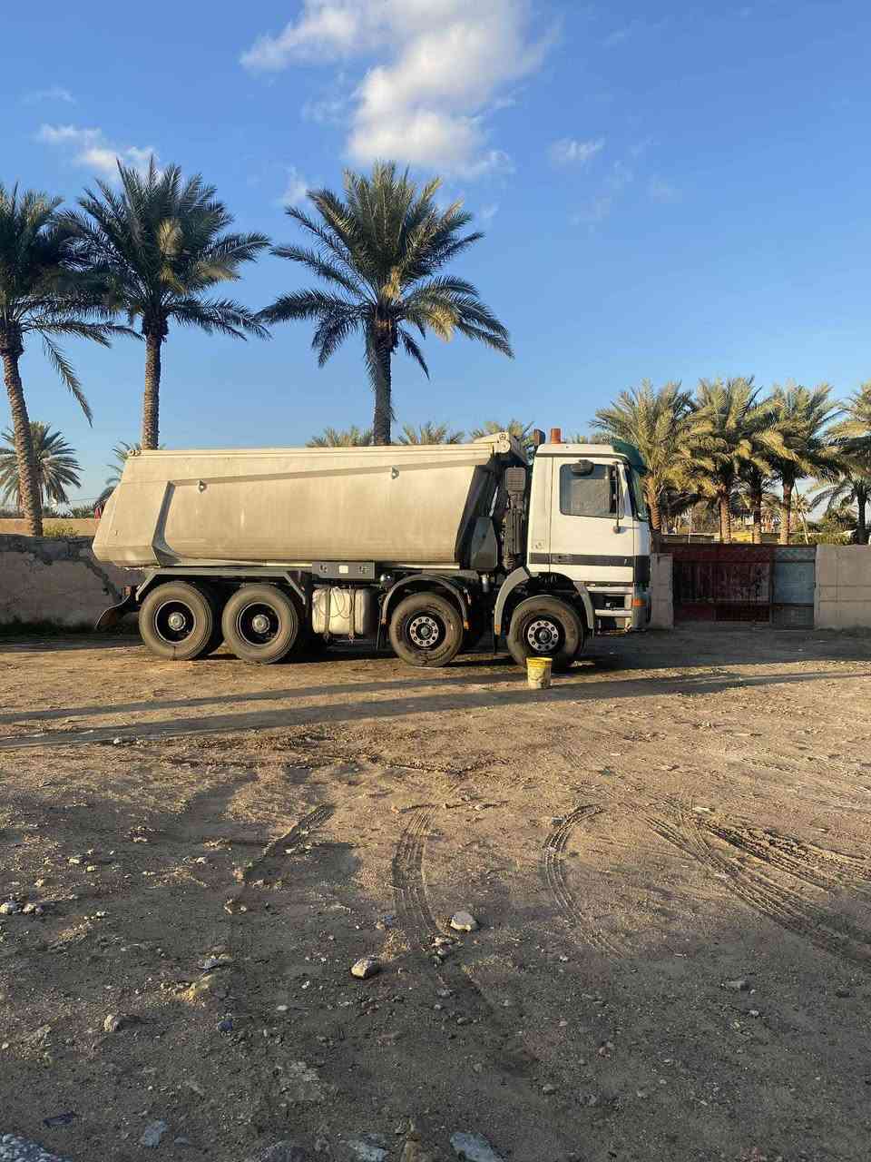 سلام عليكم سياره للبيع شمعه 2003 مربوطة قاطره مقطوره تلاث الوحات تحويل ثاني يوم بسمي ***********
