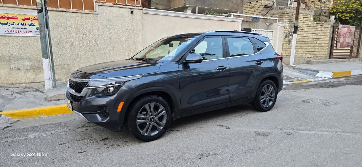 كيا سليتوس 2023
وارد امريكي رقم بغداد بأسمي تحويل ثاني يوم

المواصفات 

1- تحكمات استيرن 

2- شاشة متصلة ديجتل 

3- رادارات امامية خلفية توقف ذاتي 

4- قيادة ذاتية 

5- ثلاث وضعيات قيادة 

6- محرك 2000 دوش المرغوب 

الحادث موضح بالصور

السيارة جديدة ونظيفة 

السعر خاص 

الاستفسار والاتصال 
***********

مكان السيارة بغداد
