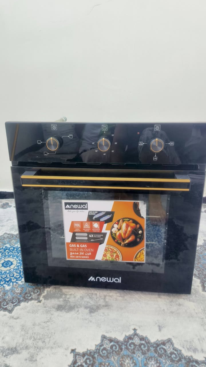 سلام عليكم طباخ + فرن
طباخ فرش ٤ عيون حجم 50×60
فرن نوال حجم 50×60
نضافة فول استخدام قليل 
مكاني كربلاء الحر الصغير 
***********
