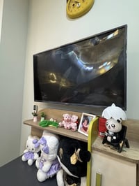 عندي هذه التلفزيون LGقياس 43شغال كلشي مابي بس الشاشه مكسوره السعر ٧٥ م...