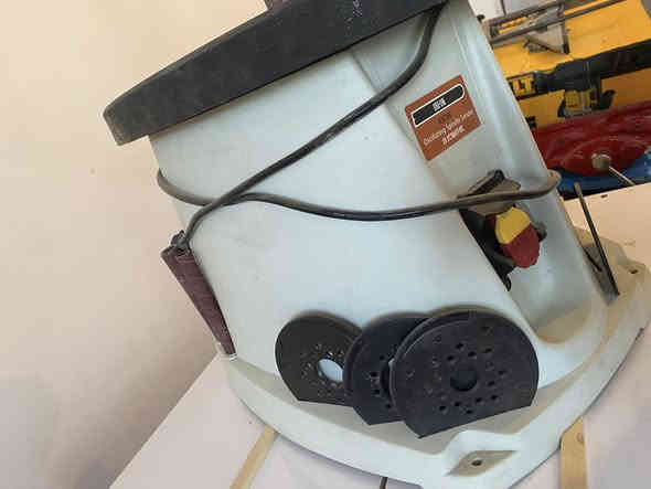 منعمة للبيع مستعملة شي بسيط               100 الف ***********
