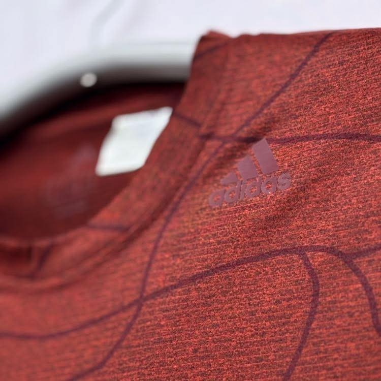 تيشيرت adidas اصلي اورجينال نضافة 100‎%‎

قياس : M

MADE IN Pilipinas

  غير مستخدم : adidas SAMPLE

———————————————-

يوجد توصيل 🚚 ( بغداد - محافظات العراق )

☎️رقم الهاتف : ***********

للحجز - دايركت
