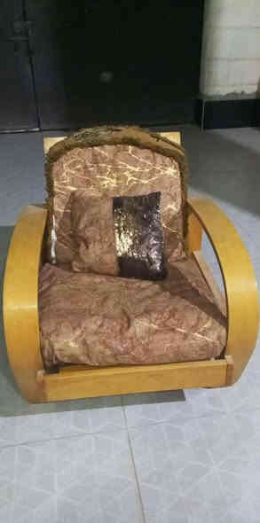 نص تخم للبيع ٧مقاعد اي ضرر مابي ١٢٥ مكان هبهب لاتصال *********** وتساب
