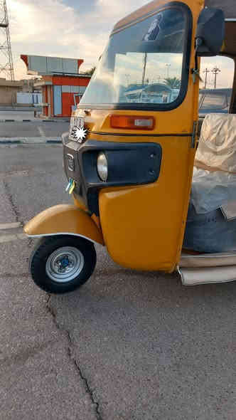 تكتك موديل 2020 رقم وسنويه كفاله بس شويه دحكات شوف العين مكينه مجفته بوشه وبستم تخم تار دوشمه نزالات  
***********
