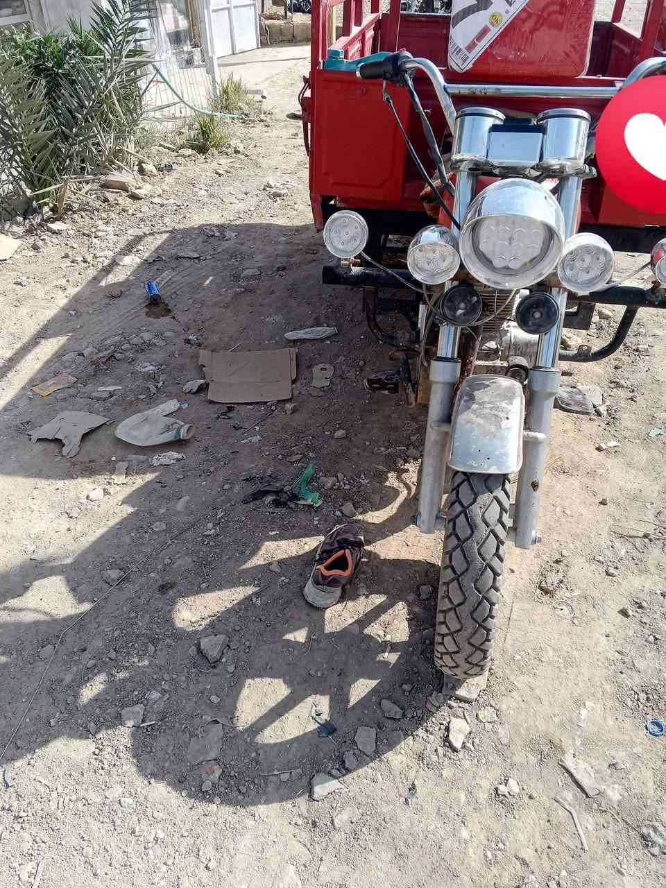 سلام عليكم ستوتة البيع 
مديل 2012رقم نكليزي 
مكانهة الحمزة الشرقي مكينة 23
كل غراظهة جدد شرط باتري جديد 
لايتات اشاير ظفيرة ويل كدام كلة جديد 
شاصي مكفول مداور رقم بسمك شوكت ما يعجبك
السعر 1950وبيهة مجال قليل


**إذا كنت صاحب هذا الإعلان وتريد حذفه لأي سبب، رجاءا أرسل رسالة إلى الدعم الفني**