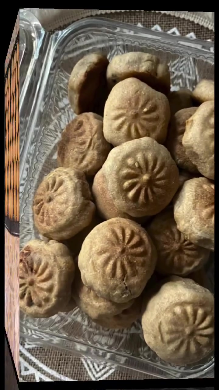 السلام عليكم مستعدين للتجهيز خبز بطحين الشعير وخبز بطحين الحبه الكاملة مع نخالة اني اطحنه بلبيت وفي ذمتي صحي الأمراض السكر وضغط ورجيم منتوجاتي كلها صحيه بطحين الحبه كاملة وطحين للشعير ودهن حيواني وزيت الزيتون وسكر ستيفيا عنوانه الكاظمية شارع المحيط مقبيل سيطرت الطي بصف حيدر الواني ابو البطاريات راسلونا على رقم ***********يوجد واتساب 
يوجد خدمة توصيل 🚚
