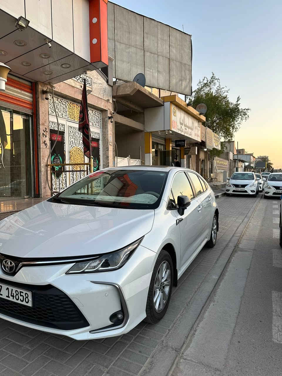 كورلا تيوتا موديل 2025 بانزين فقط
وكاله ساس SAS تيوتا العراق ام الضمان
كفاله عامه 
المواصفات:
1.فول مواصفات السياره
2.ماشيه 22 الـف 
3.محرك 1800 بانزين GLi
4.بصمه تشغيل عدد 2
5.نضام ترحيب عند الاقتراب
6.حساس ابواب دخول ذكي
7.تبريد قطعتين منفصل
8.درايف مود
9.لايت  عالي ناصي اوتو+ بروجكتور لدزينون+لد صباحي زينون
10.كيجان شاشه ديجتال
11.شاشه نفكيشين + ابل كار باي واندرويد اوتو 
12.كامره خلفيه 360 درجه HD
13.حساسات اماميه خلفيه عند الاقتراب 
14.مانع انزلاق
15.منافذ شحن طاقه طاقه +منافذ شحن قطعتين
16.اشاير بل مري +مري شفط+تحكم مري جانبيه
17.شباك كروم 
18.ويل كب عدد (5) حجم 16 تايرات شركه ابلاديه اسبيرها منازل
18.حساس اطار + حساس لايت عالي ناصي اوتو
19.حساس مطر
20.تحكمات استيرن كامل 
21.اسلايد فتحه بنوراما 
الهاتف***********
العنوان : بصره جمعيات
