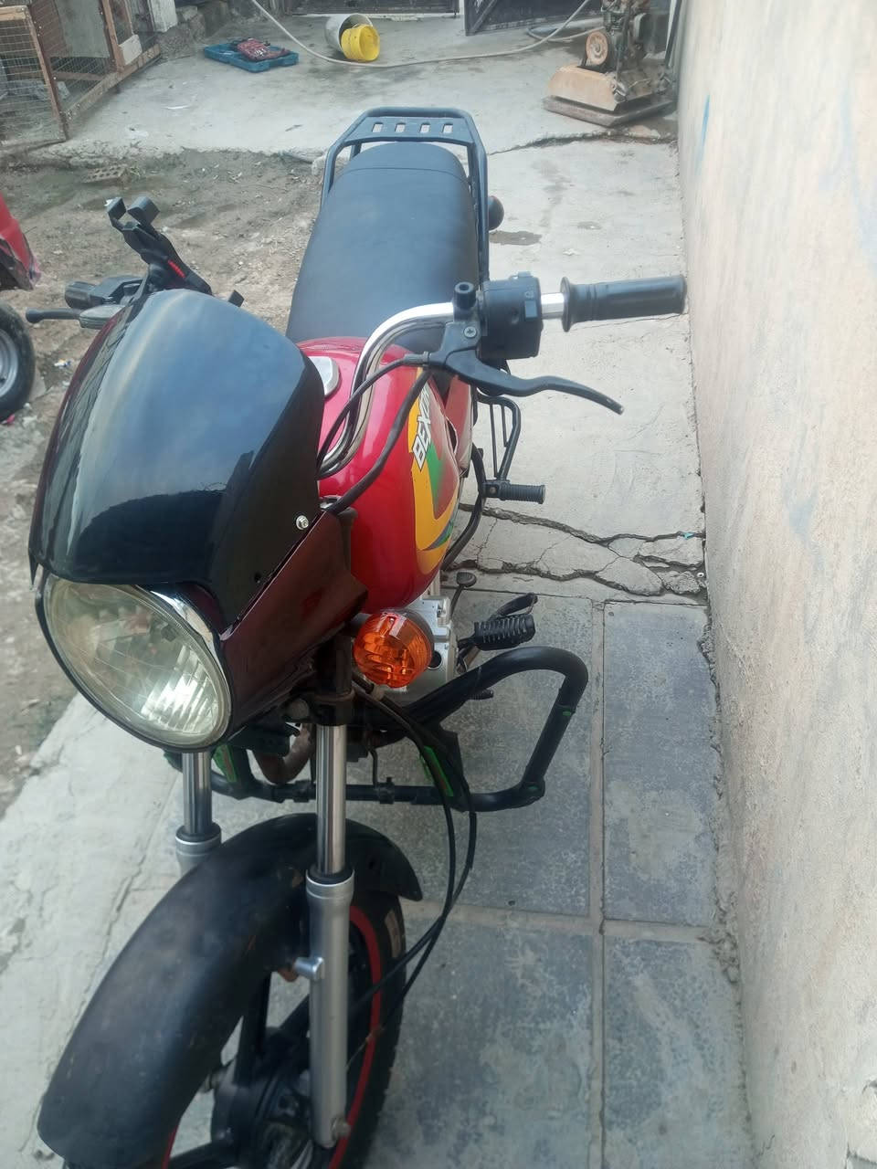 سلام عليكم بوكسر مديل 20 اوراق الدراجه طافيه ابيع كوم حديد ب300 مكاني بغداد ***********
