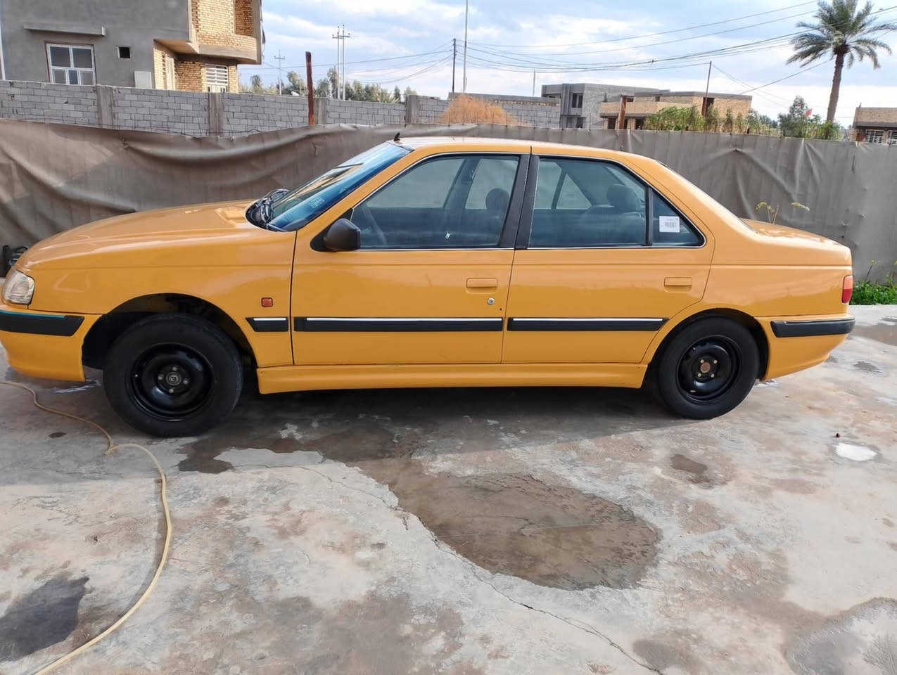 السلام عليكم سياره بيجو موديل 2015 السياره باسمي مقفوله من جير ومحرك وقشر التبريد ثلج خير من الله انت تجي وشوفها السعر 55 وبيها مجال مكاني بابل ورديه عندي واتساب ماسنجر ***********
