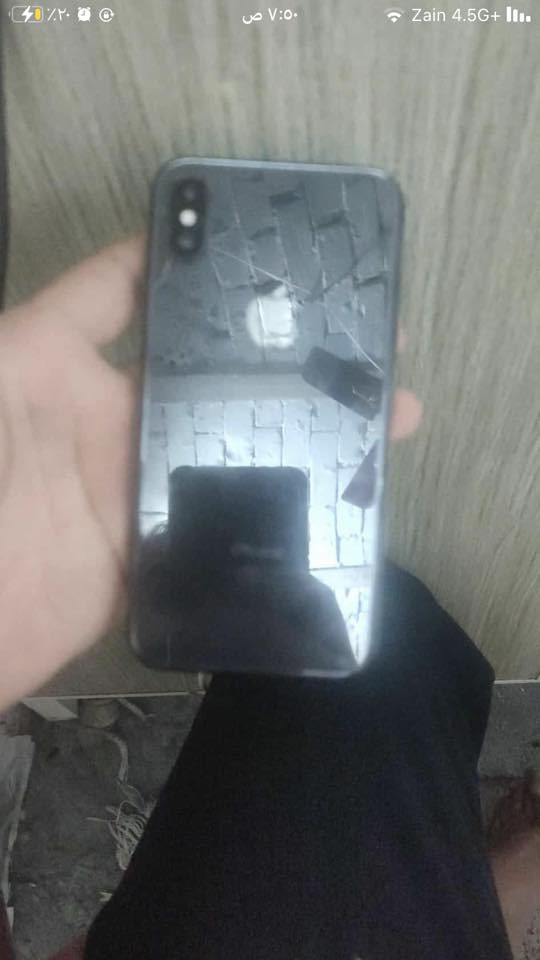 السلام عليكم
ايفون ذاكره64

مبدل فقط شاشه 

بطاريه 77

بيه خط بل شاشه مرات يروح ويرجع ما مأثر على لمس ابد
سعر85وبيه مجال 

***********
وتساب او اتصال
