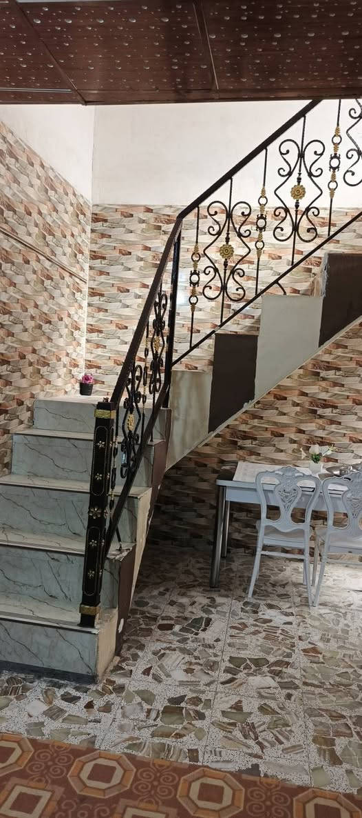 بيت للبيع 140م  استقبال ومطبخ وهول وغرفة نوم وصحيات بيت نظيف اصلاح زراعي الحله شارع 80 مقابل مخبز مهند  نهاية شارع السعر 35مليون  الاتصال ***********
