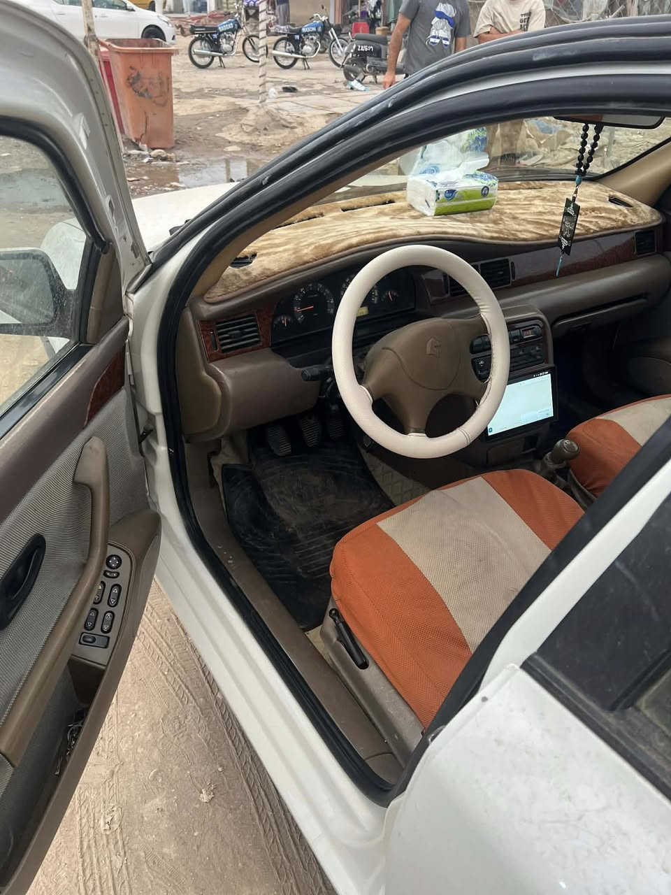 السلام عليكم
سمند 2010   سنويه 2028  مكفولة 
تبريد جاهز من كلشي جديد تايرات  جدد حداديه جديده مكينه جاهزه منظومه زينون 
سنتر لوك مال سورنتو ريمونت  
رقم قادسية  العنوان الديوانيه  المركز مصفره من الغرامات 
السعر  (44)
السياره مانقصه اي برغي تجي تكلب بيدك
*********** 
اتصل عل الرقم الشراي
