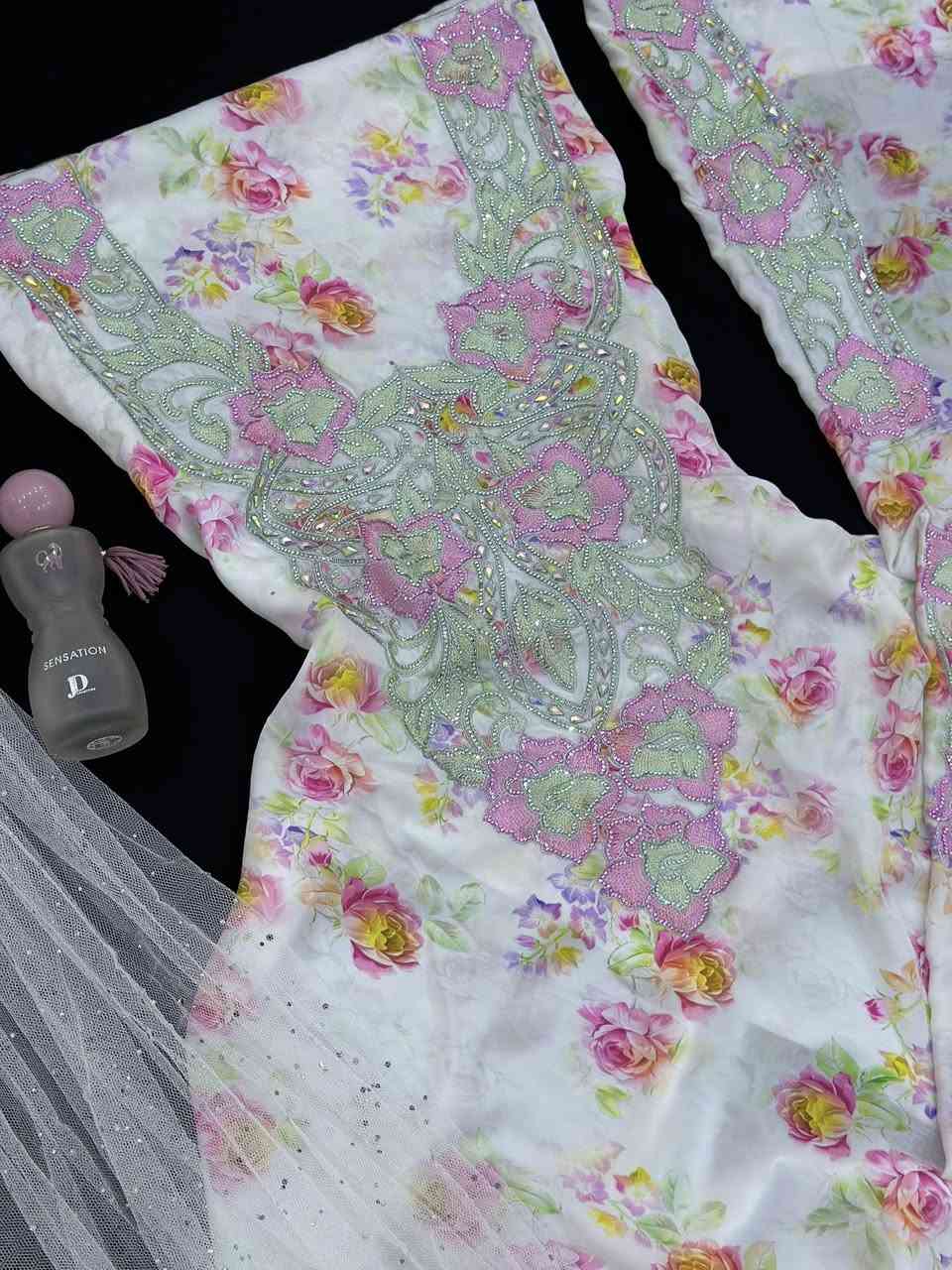 مخاویری ئیماڕاتی لە ناوخۆی دوبەیەوە بۆ کوردستان 🌙✨
جوانترین و نوێترین مخاویرەکان بەردەستن 
بۆ نرخ مەسج بنێرن


**إذا كنت صاحب هذا الإعلان وتريد حذفه لأي سبب، رجاءا أرسل رسالة إلى الدعم الفني**