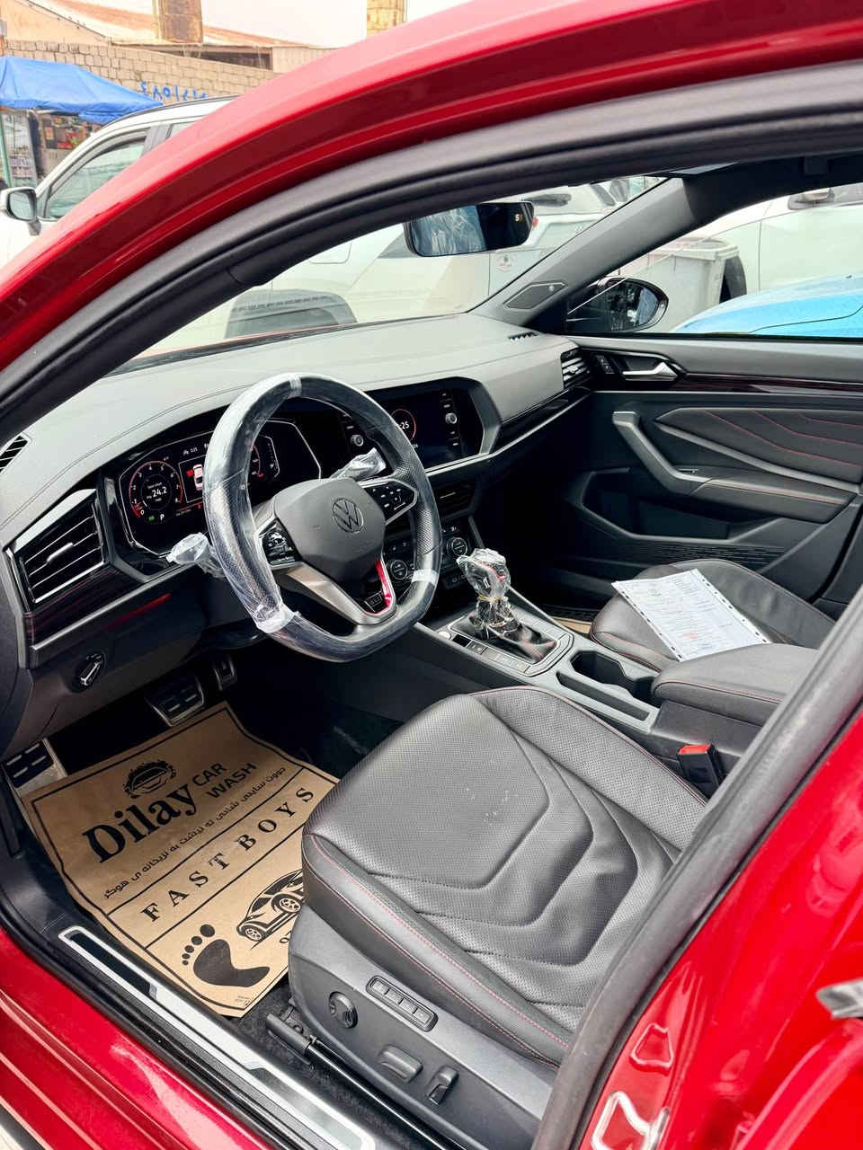 مكلف بالنشر 
جيتا GLI 
موديل 2023
محرك 2000 تيربو 
اعلى مواصفات 
ماشية حاليا 32 الف ميل 
السيارة بيها جاملغات خلفية 2
وطلع بيها 3 قطع كلير امريكي 
بدون دواخل 
كشنات خزن 
كشنات تدفئة وتبريد 
كشنات جلد 
شفتات استيرن 
رادار جانبي وامامي  تحديد مسار 
مكان السيارة اربيل 
مراوس او بيع  الشراي يتصل ويتدلل
السعرررر
185$ ومجال بسيط

‭0751 424 0498‬
خالد 
متوفر واتس اب 
#jetta أربيل, العراق
