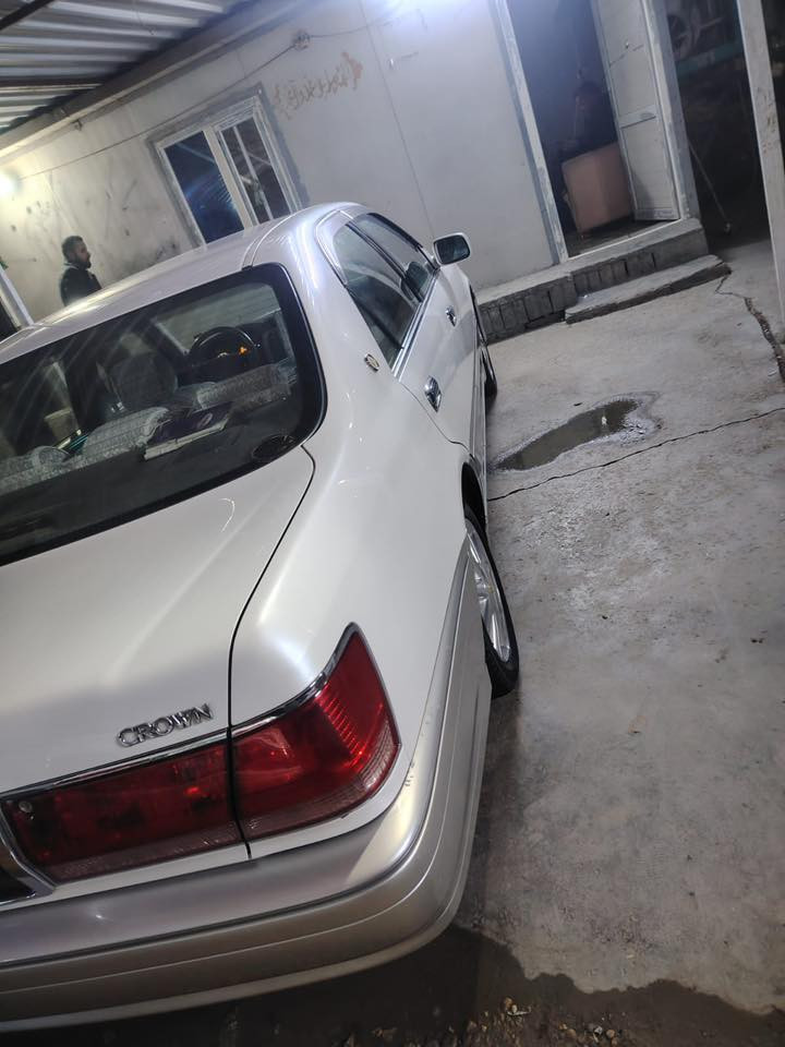 سلام عليكم كراون كفاله عراق ويابان 4 دكم السياره جديده ماشيه 82 ادوات ادوات موديل 2002 
السعر 112 مكاني بابل 

***********
