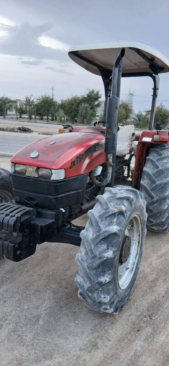 كاروبه بصارويه جاهزة نضيفه ما نقصها اي شي ورها فدان اصلي  ومستعجل على بيعه البصره قضاء القرنه ***********
