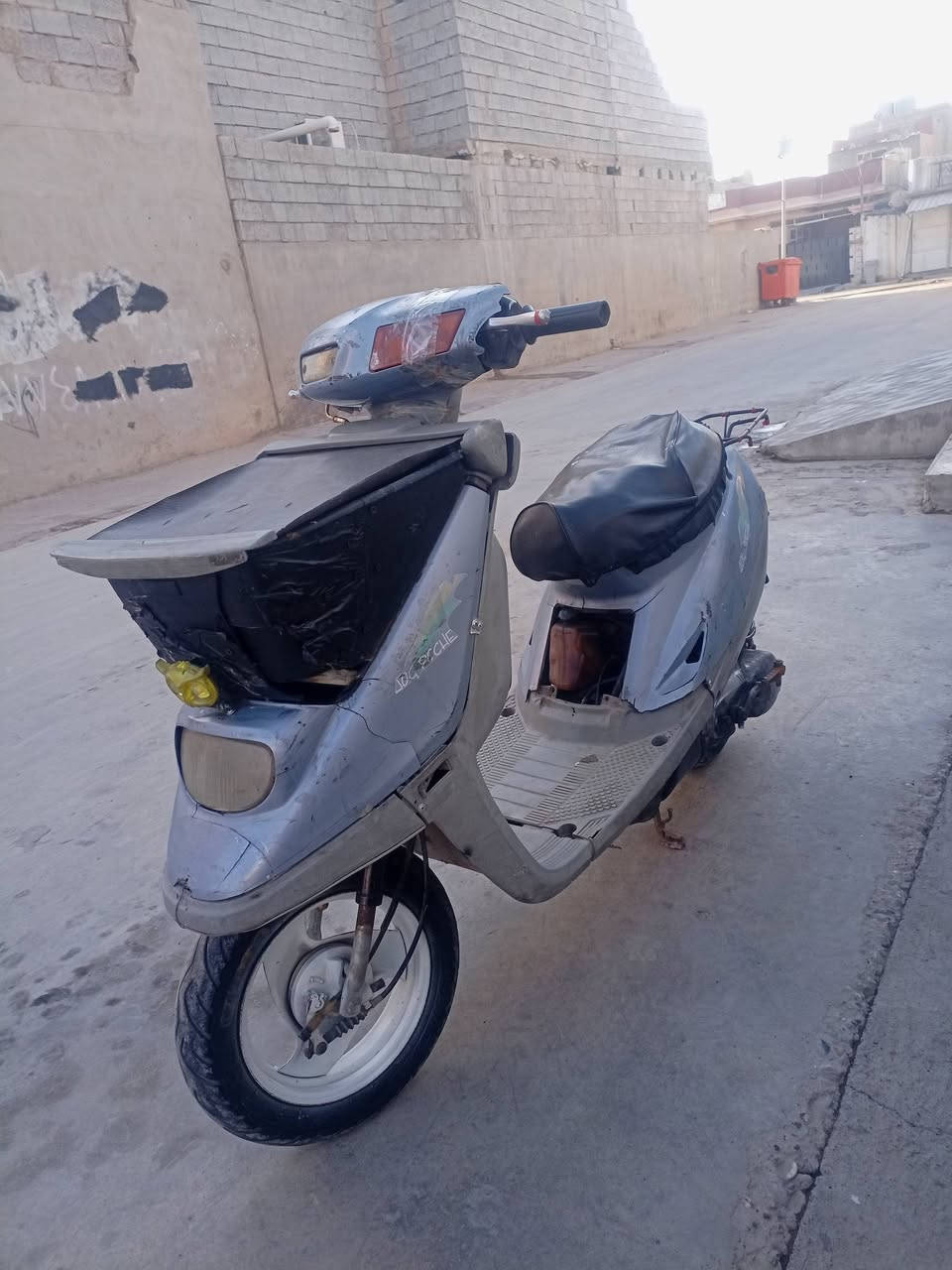 سلام عليكم ماطور ياماها للبيع نضيف كهربايات شقاله كفراته بلادي محرك مامفتوح شلعه ومعدل ✈️ تايرات جديده هندر واحد يشتقل صوته ناعم السعر 175وبي مجال الشراي يخابر ***********
