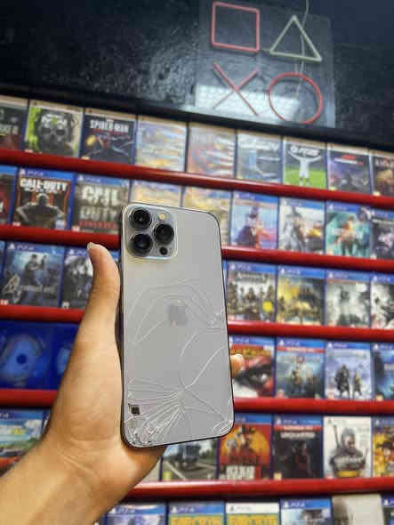 13برو ماكس جهاز نضافه 100/100 جهاز كله شغال 
مستبدل شاشه فقط 
بطاريه77
ذاكره256
فيس إيدي اتصال كله شغال 
بيع أو مراوس سعر الجهاز 465فقط  
مكان رمادي شارع السينما ***********
