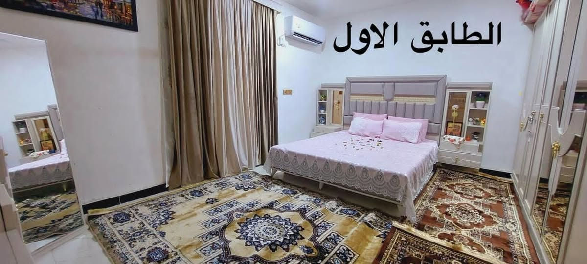 ♢دار طابقين4غرف بزين القوس♢
♢ رقم الإعلان {52}♢
------------------------------
♢المنطقة:: شارع سيد يعقوب
♢نوع العقار:: دار سكن 
♢المساحة:: 200م
♢الوجه:: 10م
♢النزال:: 20م
♢عرض الشارع:: 12م
♢سنة البناء:: 2023
♢تفاصيل البناء:: طابقين 
♢طابق أول يتكون من:: استقبال وهول ومطبخ وغرفة نوم عدد(2) وصحيات
♢طابق ثاني يتكون من:: استقبال ومطبخ وغرفة نوم عدد(2) وصحيات
♢أقرب نقطة دالة:: قرب الدجيلي
------------------------------
👈🏻 اكتب <تم>  ليصلك السعر
ولمزيد من التفاصيل يرجى مراسلة بريد الصفحة خاص

👈أو زياره مقرنا الكائن في: [حي الحوراء] 
      [شارع سيد يعقوب أو شارع المواكب]          

#دارسكن #مشتمل #قطعة_أرض
 #حي_الحوراء_الأولى


**إذا كنت صاحب هذا الإعلان وتريد حذفه لأي سبب، رجاءا أرسل رسالة إلى الدعم الفني**