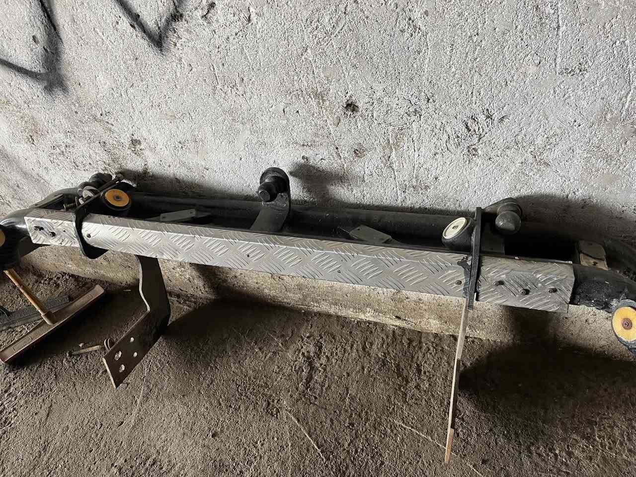 سلام عليكم
للبيع درع كامل هوه وبرغيه جيب وشد يرهم للنيسان الناصي والجنبي والفاتون السعر75وبي مجال للبيع او مروس بدرع باجيرو  مكاني بابل محاويل الاستفسار ***********
