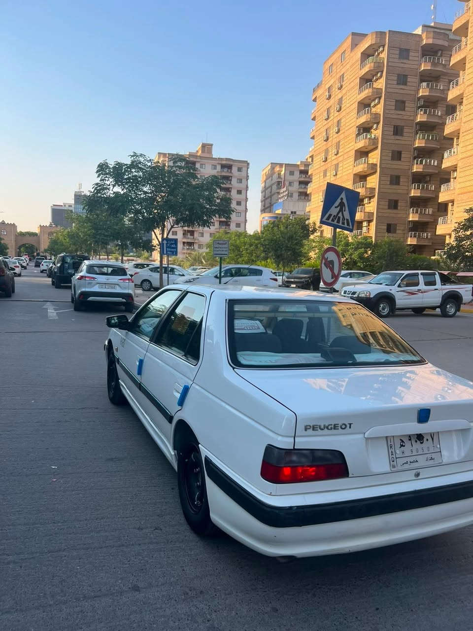 سلاام عليكم للبيع مكاني بغداد البياع السعر 60 وبيهة مجال السياره جديده كلش ***********
