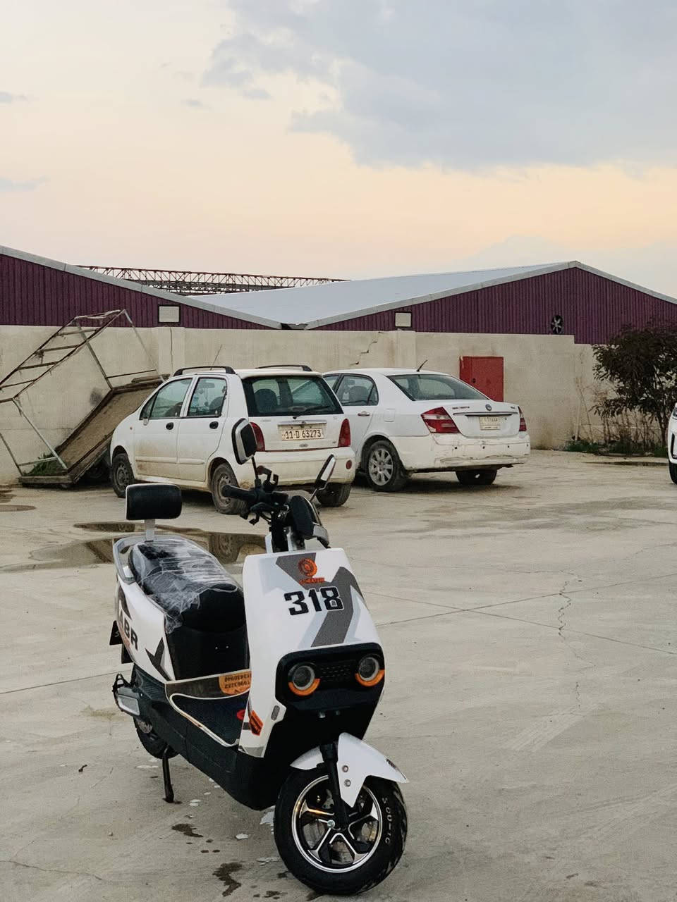 ماطور 318 ملف 3000 بيع ويرهم مراوس ماطور شرط نضافه100 بس الاشاير واكفه وقفلو 600 مو شراي لاتجي ولاتخابر ولحد يكسر بسعرو اذا جيت عل خاص كلتلي 550 اكلك الله وياك رقم *********** بي واتساب
