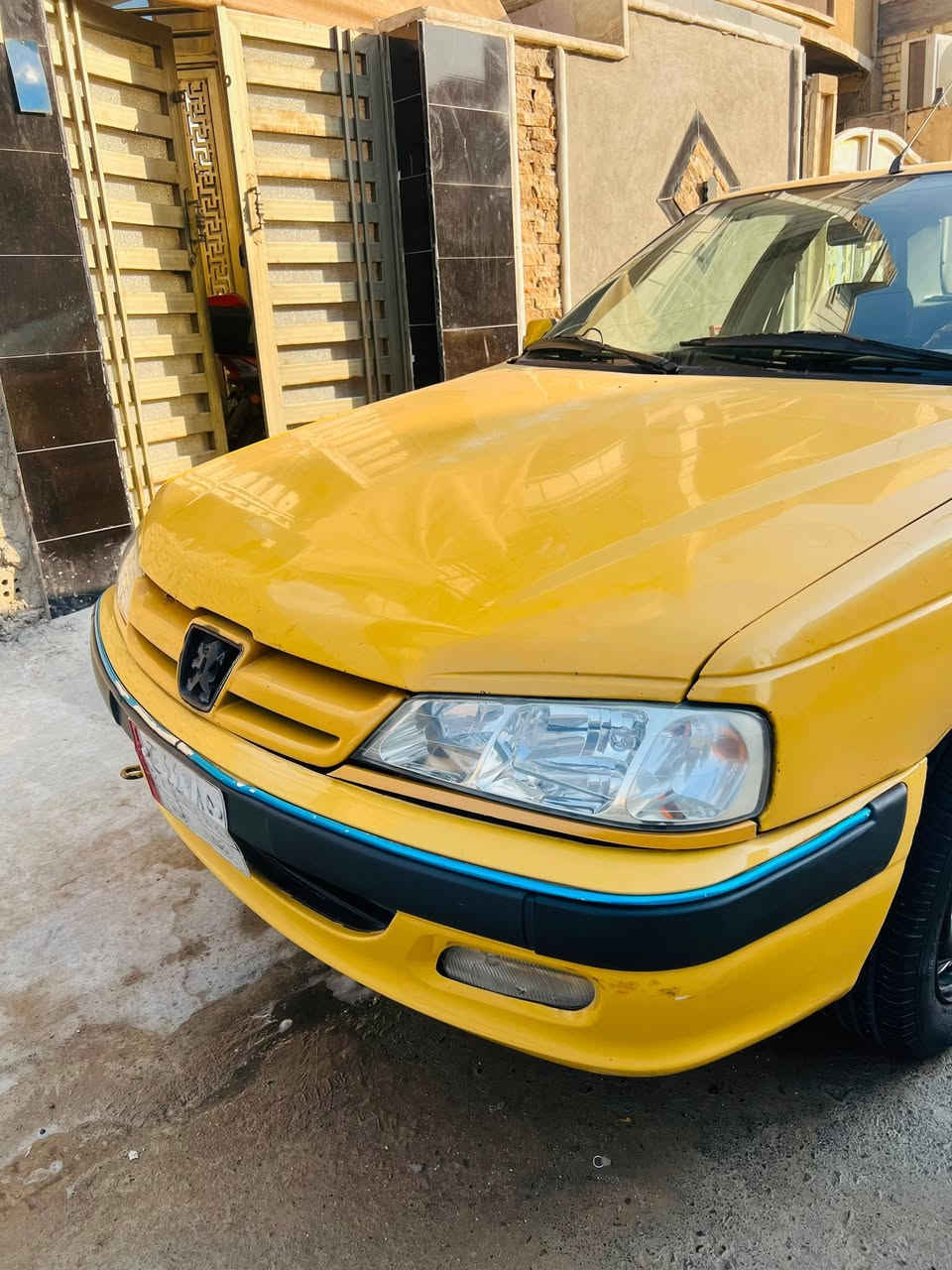 السلام عليكم ورحمة الله وبركاته
بيجو بارس 2015 للبيع مكينه وكير خير من الله تبريد ثلج تخم تاير جديد غرامات وهيئه مصفر السياره حلوه وجاهزه لاخر حبايه السعر ٤٣ وبيه مجال شي بسيط حك الجيه مكان السياره الامين الثانيه ولاستفسار الاتصال على الرقم ***********
