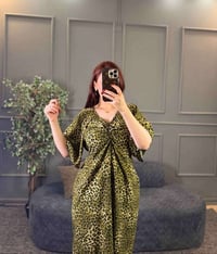 ميدي نسائي • فري سايز • خامة كريشة