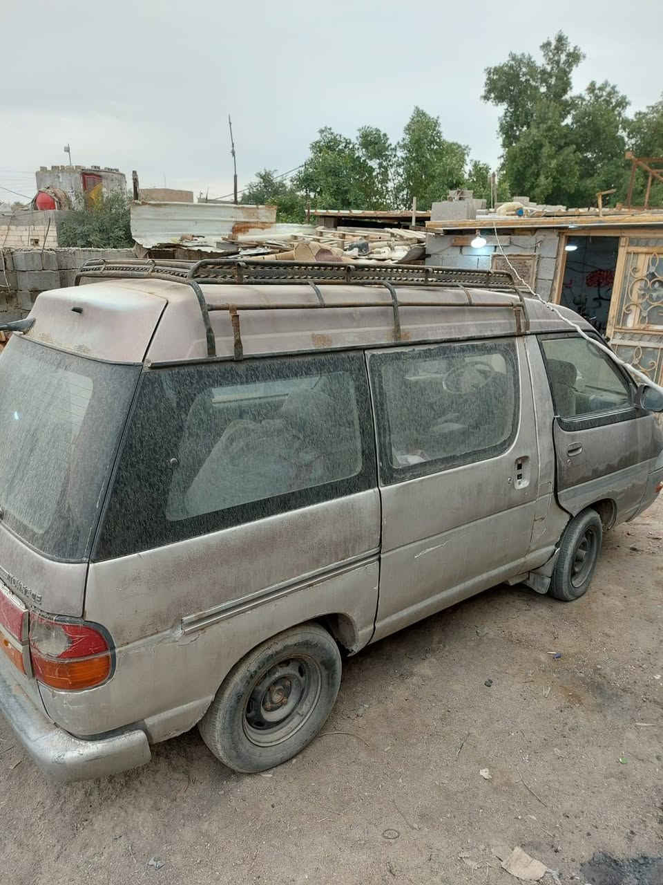 تيوتا فاره للبيع رقم بصره الدولي الجديد خصوصي  محرك ثري واي شرط
موديل 92 السعر 28 وبيه مجال مكاني البصره التنومه للتواصل ***********
