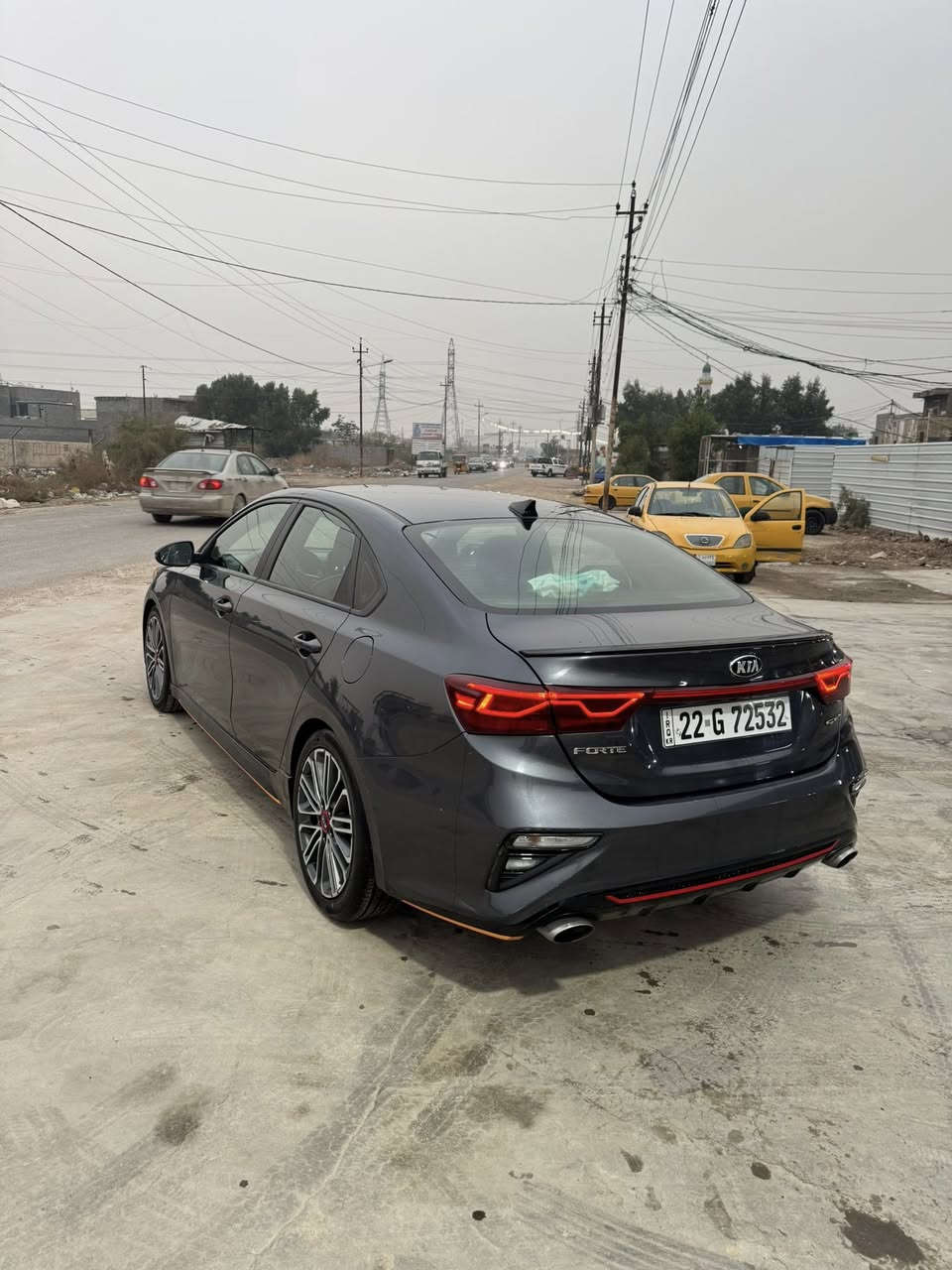 السلام عليكم
فورتي GT
مكينة 1600تيربو 
گير DCT سبع نمر 
السيارة حادثة چاملغ وربع البنيد نفسهن راجعات موجود سونار 
(مواصفات )
دبل اكزوز
كشنات جلد 
مود درايف (سبورت-ايكو -نورمال)
رادار الخروج عن المسار
رادار تنبيه التصادم (من تقرب على سيارة دوس بريك من يمهة)
قيادة الية 
نضام صوتي من7سماعات
بصمة واشاير بل يدات مال باب مال ترحيب واشاير بل مري 
ستيرن حرف D
شاشة اندرويد اوتو وكار بلي 
وبعد مواصفات الDTالمعروفة رقم اربيل الجديد هزة وسنوية جديدات

مكان السيارة بغداد الدورة الميكانيك

السعر 135
***********
