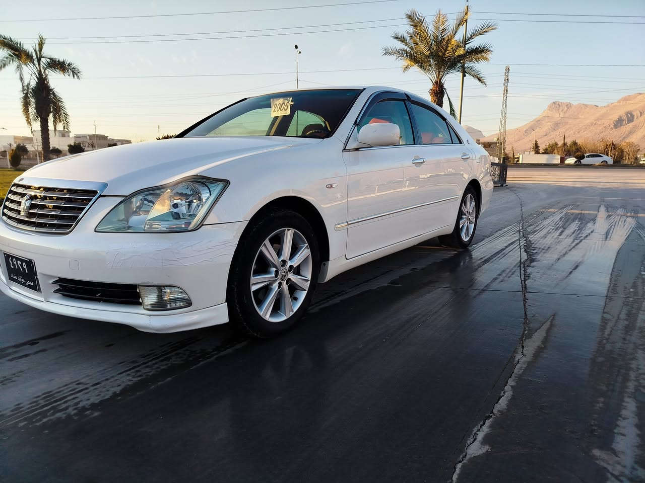 به ناوی خوای گه و ره
شاهینه ٢٠٠٥
بڕاوه
182
ڕۆیاڵ
ناو پرته قالی جڵد
ده حمو لێدراوی نیه
سه قفی بۆیاغی نیه شه پۆلو قوپی نیه وه ک شو شه یه
دو ڕه نگی نیه
گیڕو مه کینه به شه رت 
ته برید ساردو گه رم
کونی گه رمی گیراوه
برێکی به ستراوه
کوشنه کانی نه دڕاوه
جۆزه ی ساڵۆن سای به س تراوه 
شا شه 
سوکان کا ره با به رزو نزم
 ڤۆڵیۆم
ساج سور ساجه کانی نه ش کاوه
توندو تۆڵه
دوکه ڵی نیه
کاره بای هه موی مه ز بوته 
ئاوێنه شه فت
به س مه ی دوای حوڕ کرا وه
نرخی ٤٩ مه جالێکی برایانه
جوابی کۆمێنت ناده مه وه
مشته ری نامه بێنره یان ته له فون بکه
شوێن ـچوارقوڕنه ـ ڕانیه 
ژ٠م ***********
