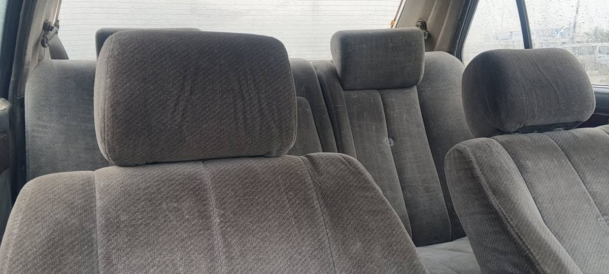 سلام عليكم بوتيشه موديل 94تحويل مباشر مكينه وكير بلدي مكفولات صدر امامي جديد كهربايات كله شغاله مصفره امراوس او بيع رايده28 وبيها مجال مكاني بغداد ***********
