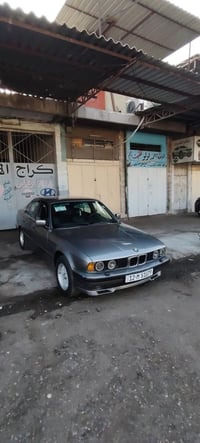 بي ام 525 • اتوماتيك • داخل جلد