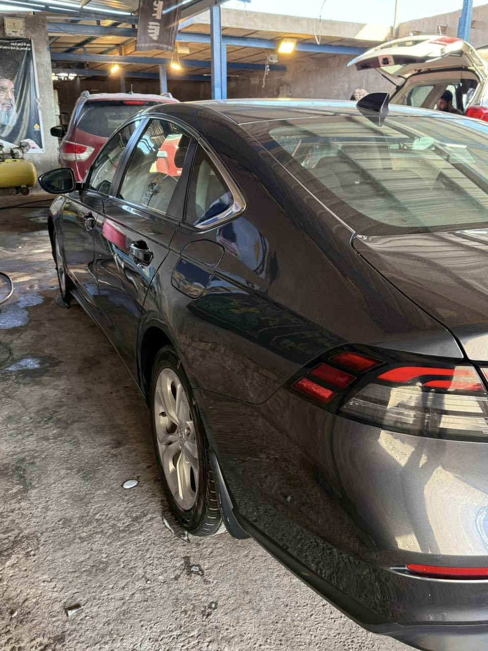 سلام عليكم هوندا اكورد موديل 2023 رقم بغداد حساسات ردار امامي بصمه أبواب تحديد مسار حادث تبديل بنيد امامي ودعاميه فقط بدون دواخل سعره 138 بيه مجال شراي ***********
