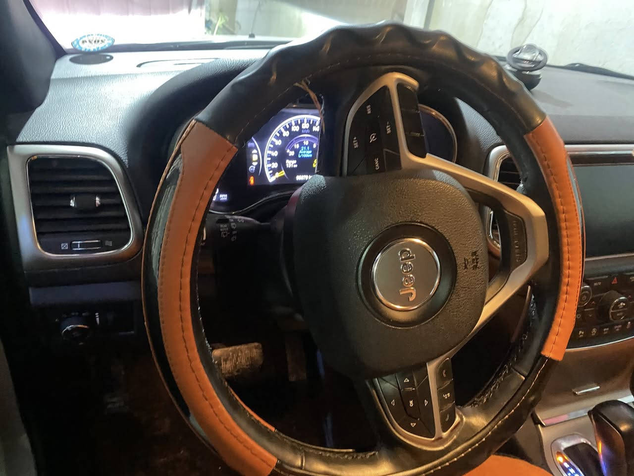 جيب لاريدو موديل 18 آكلين رقم شمالي الدولي السعر 240 تلفون ***********
