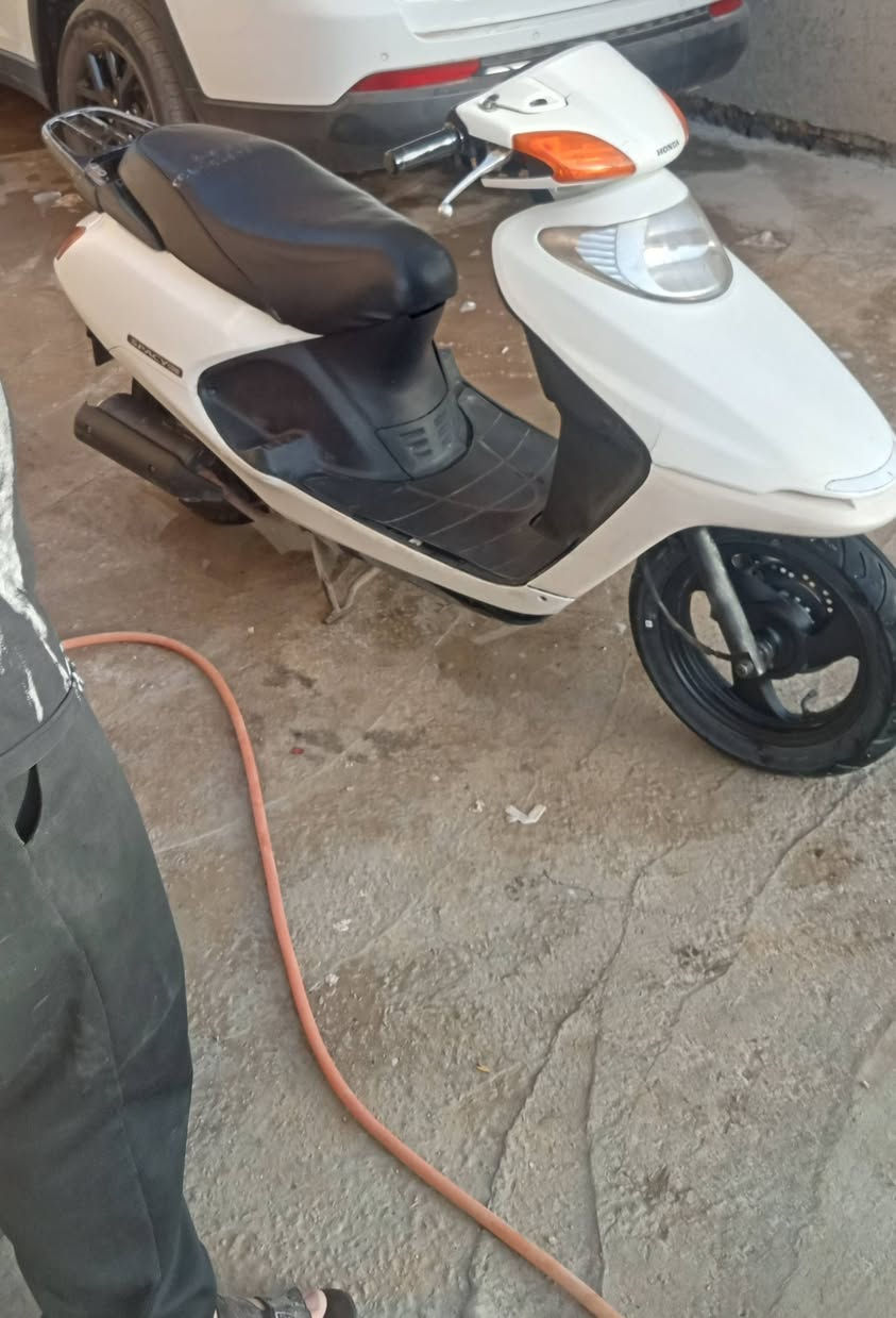 السلام عليكم دراجة سبيسي للبيع مجفتة وحدة السعر 550 وبيهة مجال ***********
