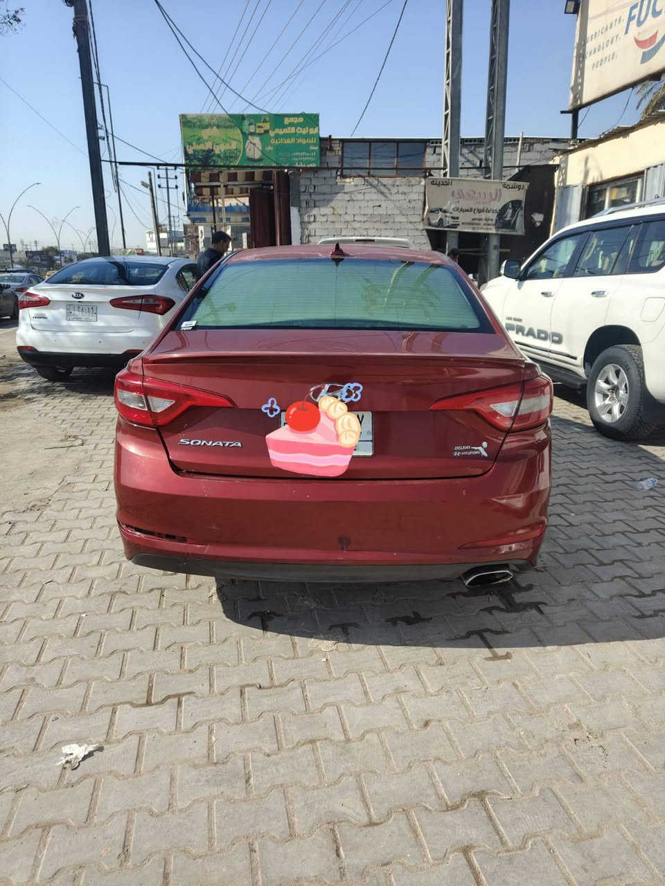 سوناتا 2016 وارد امريكي حادثه جاملغ مبدل والبنيد مصلح نفسه وباقي سيارة صافيه  ماشيه 130 مواصفات عاديه رقم نجف حداديه جديده وتبريد ثلج السعر (118) وبيه مجال للاستفسار ***********
