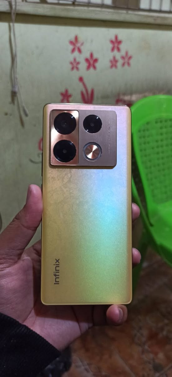 انفنكس نوت 40 برو
ذاكره 256
رام 8+8
ملحقات ويا شاحنه بس 
مكاني عفك السوك المسكف قرب كهوه عباس حتوت


**إذا كنت صاحب هذا الإعلان وتريد حذفه لأي سبب، رجاءا أرسل رسالة إلى الدعم الفني**