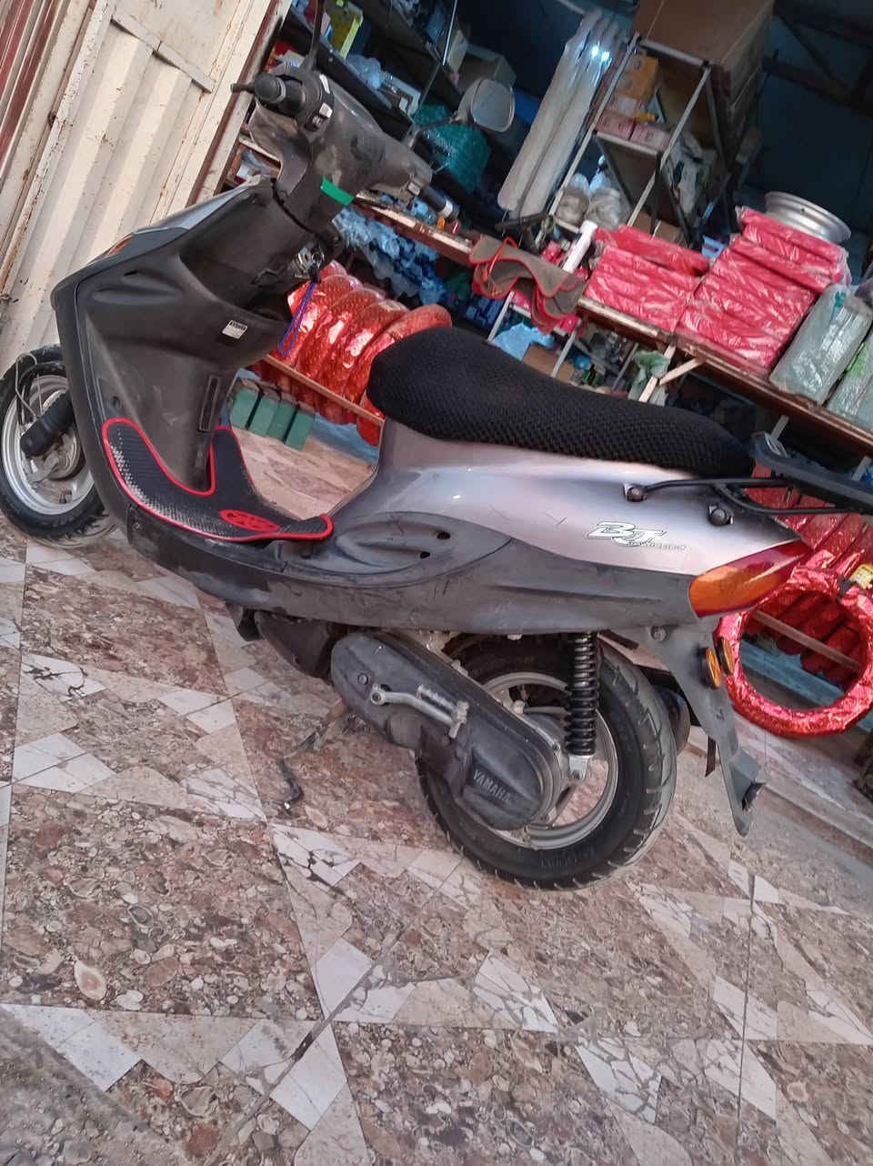 السلام عليكم دراجه للبيع بيجي 9زروف دراجه مكفوله كفاله عامه السعر 700 وبيه مجال *********** العنوان بابل المسيب حي المعلمين
