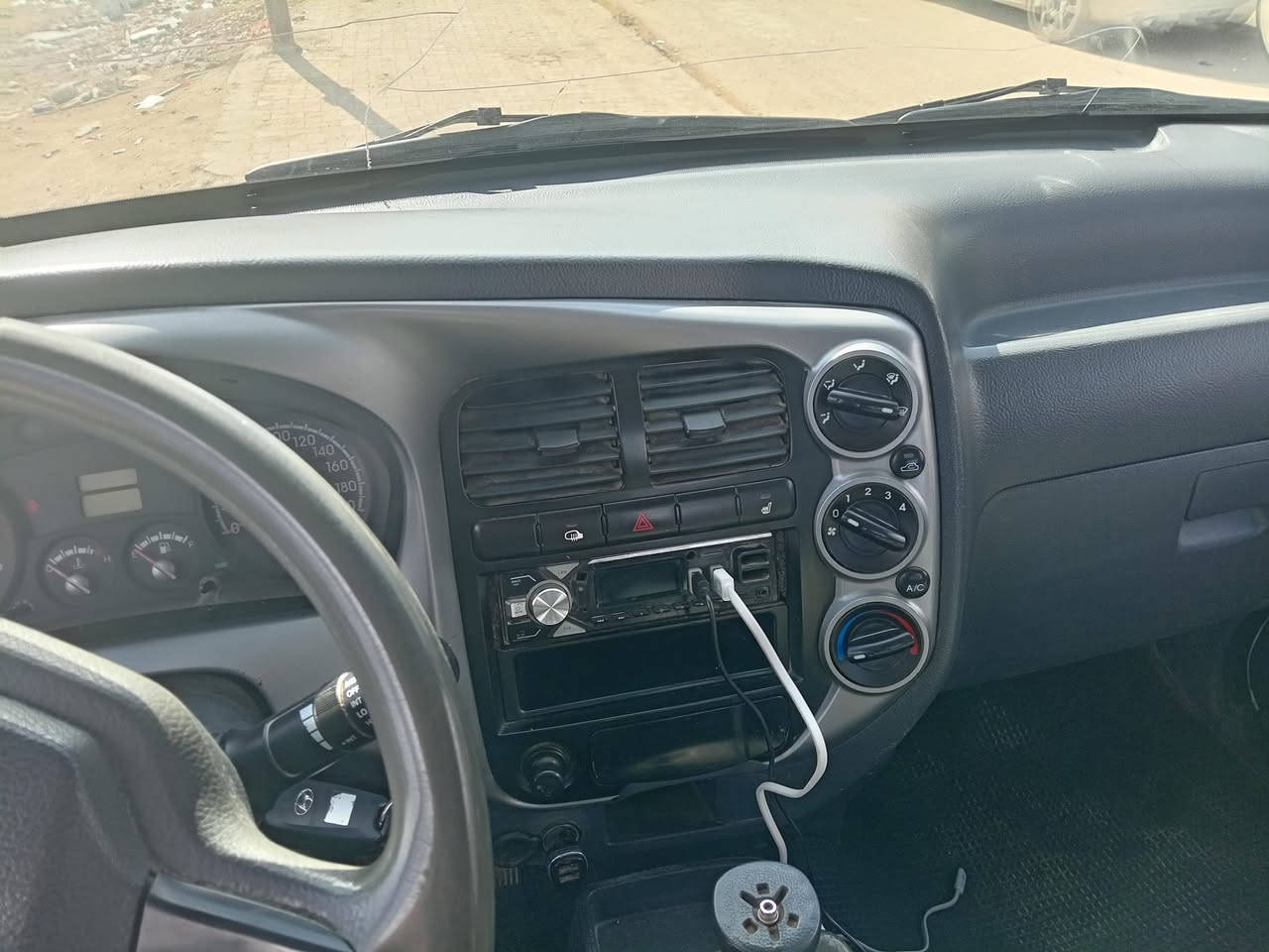 السلام عليكم كيه بينكو أدوات أدوات محرك جديد سبلاين صار ٣شهر شاده حاويه مديل ١٧ سعر 50 وبيه مجال مكفوله من ضربه مكان ذيقار ***********
