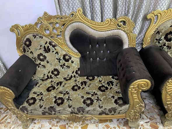 تخم للبيع نضيف 10 مقاعد مكان الدوره 
السعر 325 الف 
الاتصال ***********
