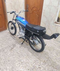 سلام وعليكم دراجه نامه البيع كلك كلك  السعر600بدون سيبايه 07747396094